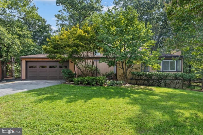 14701 Fireside Dr, Silver Spring, MD 20905