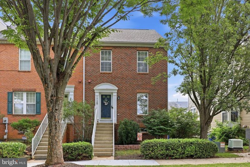 1728 Derrs Sq E, Frederick, MD 21701