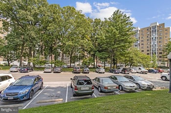 15107 Interlachen Dr #2-409, Silver Spring, MD 20906