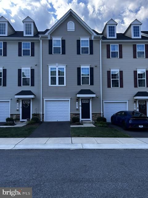 337 Pemberton Park Ln, Frederick, MD 21703