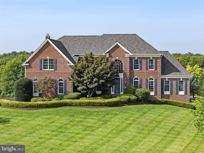 14925 Bankfield Dr, Waterford, VA 20197