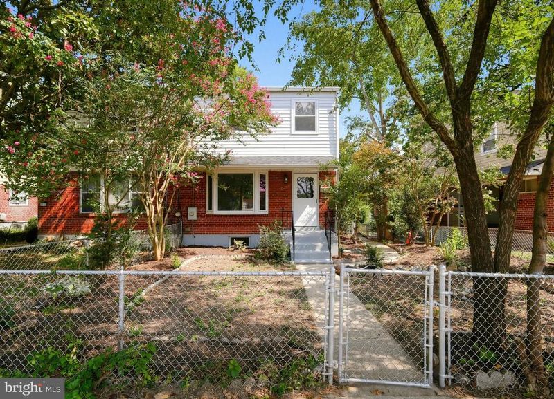 7429 25th Ave, Hyattsville, MD 20783