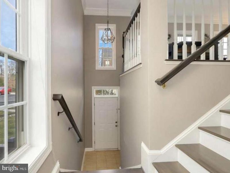 8441 Kirby Lionsdale Dr, Lorton, VA 22079