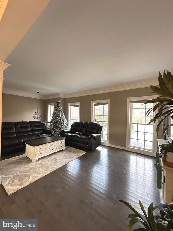 8441 Kirby Lionsdale Dr, Lorton, VA 22079