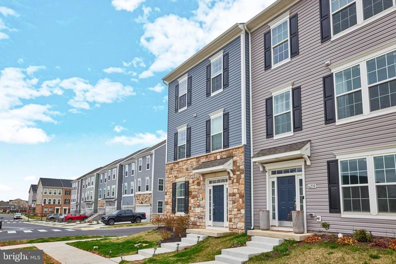 6228 Davinci St, Frederick, MD 21703
