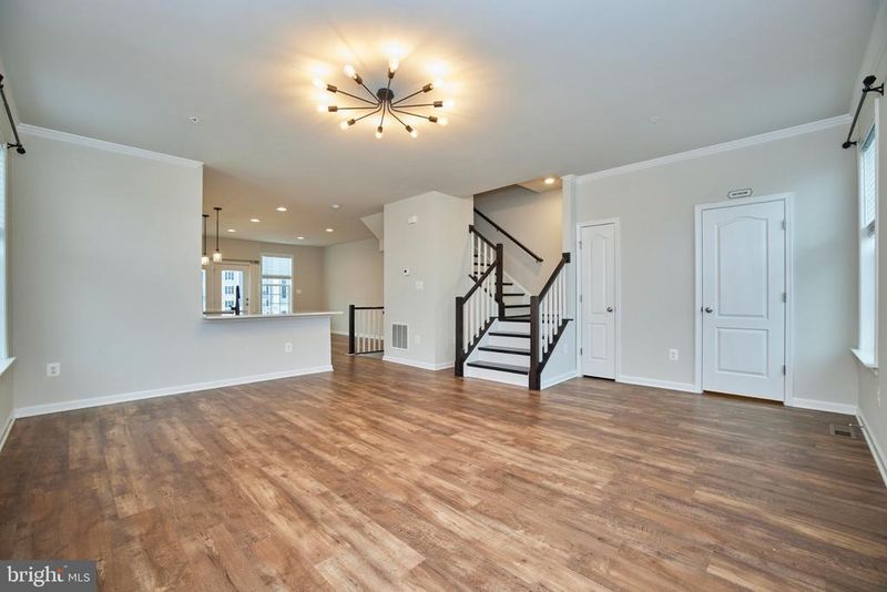 6228 Davinci St, Frederick, MD 21703