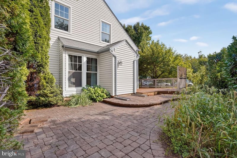 3414 Doe Run Ct, Oak Hill, VA 20171