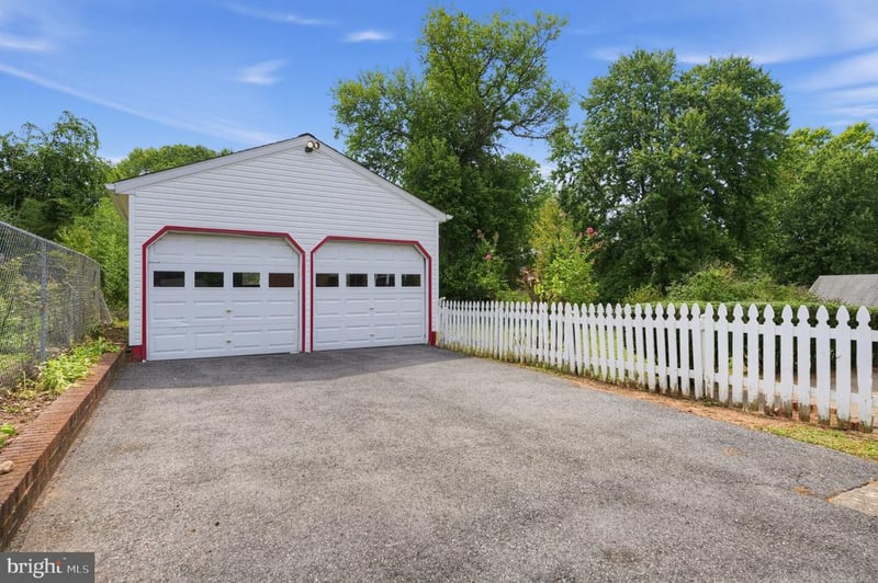 728 Dennis Ave, Silver Spring, MD 20901