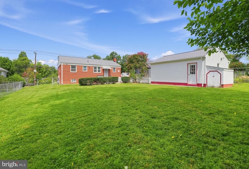 728 Dennis Ave, Silver Spring, MD 20901