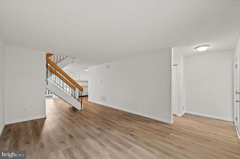2130 Cartwright Pl, Reston, VA 20191