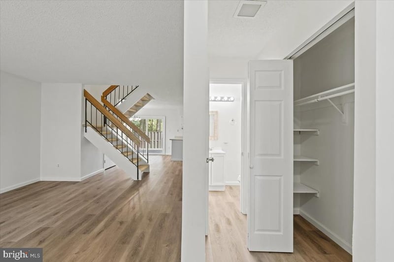 2130 Cartwright Pl, Reston, VA 20191