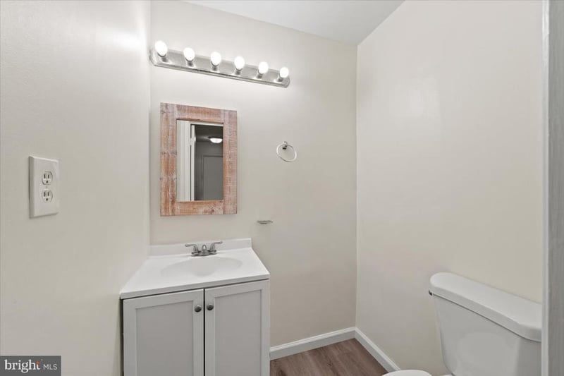 2130 Cartwright Pl, Reston, VA 20191