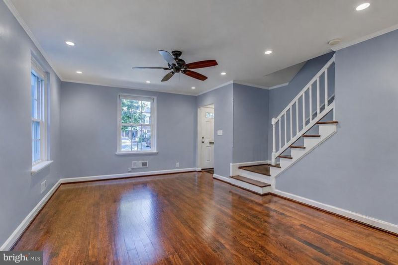 4658 34th, Arlington, VA 22206