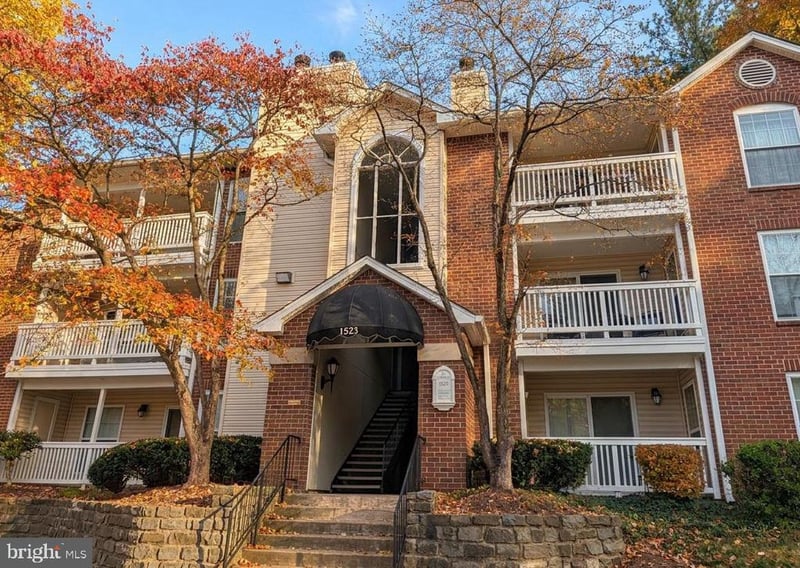 1523 Lincoln #103, Mclean, VA 22102