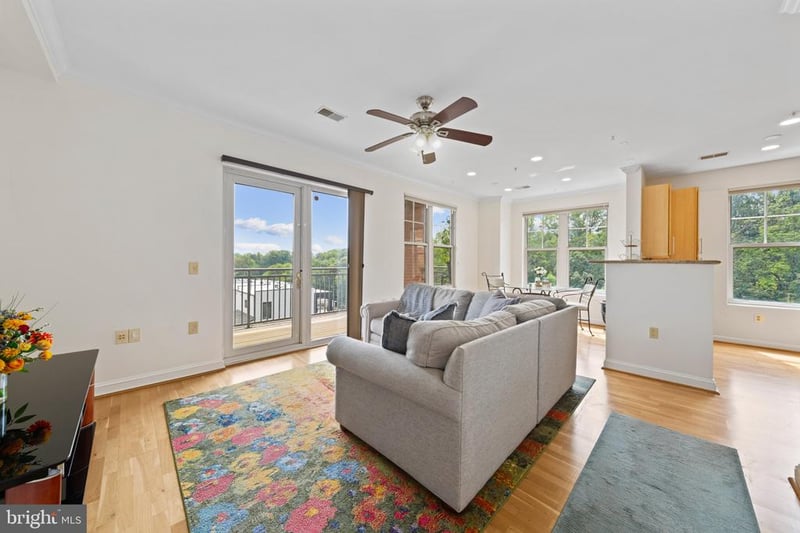 11770 Sunrise Valley Dr #319, Reston, VA 20191