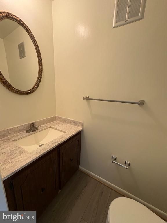 10712 Muirfield Dr, Potomac, MD 20854