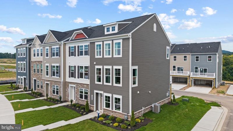 1556 Bentstalk Dr, Frederick, MD 21703