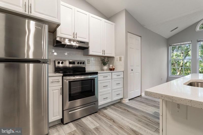 700 Orchard Overlook #302, Odenton, MD 21113