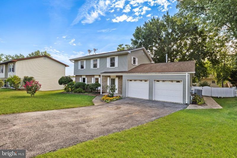 7947 Trafalgar Ct, Severn, MD 21144