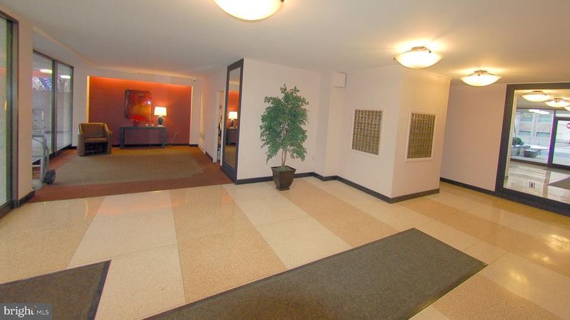 522 21st St NW #810, Washington, DC 20006