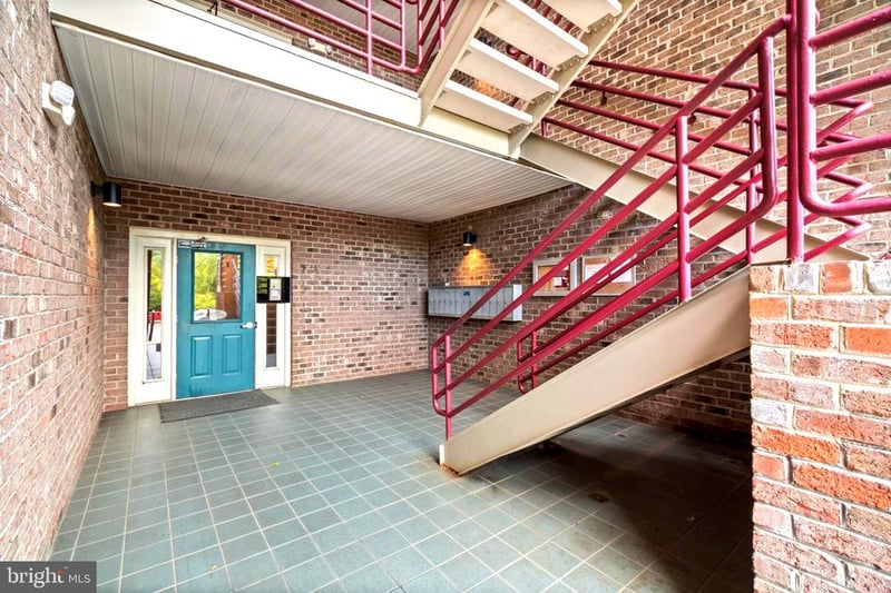 605 Admiral Dr #102, Annapolis, MD 21401