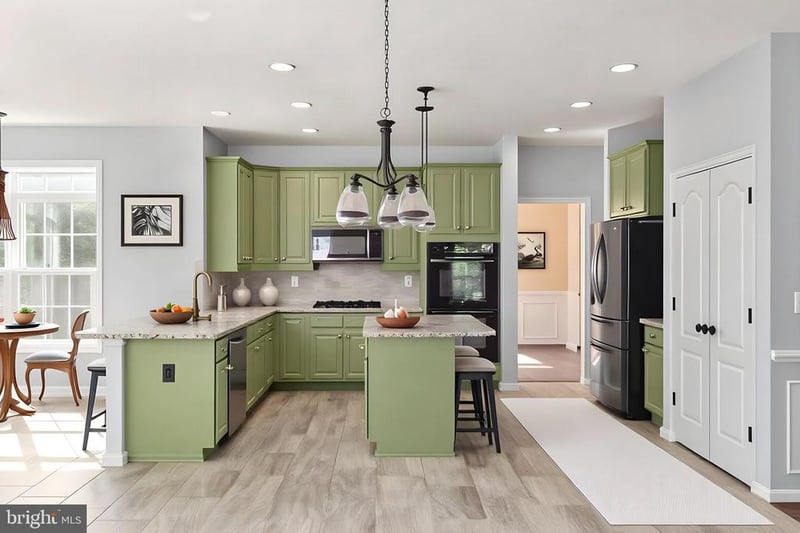 15 Burke Dr, Fredericksburg, VA 22406