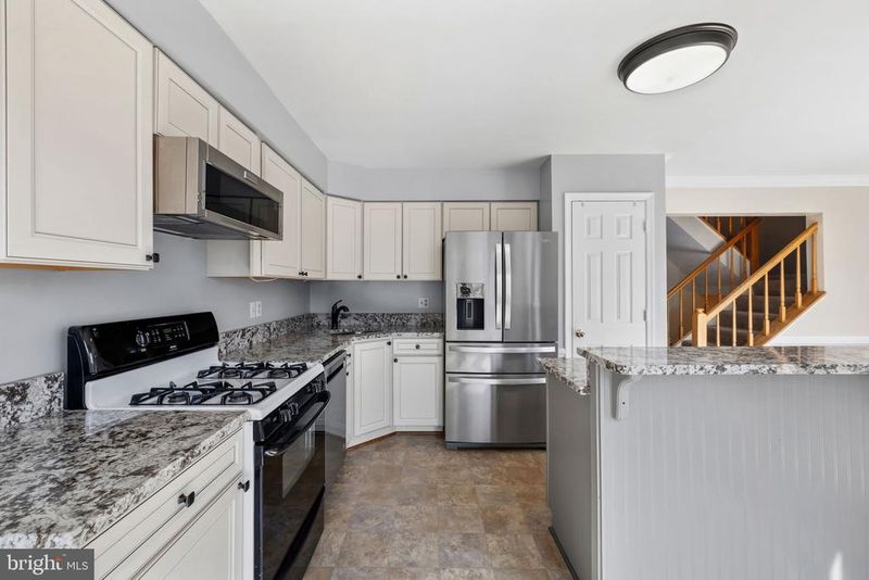 3729 Ottawa Ct, Woodbridge, VA 22192