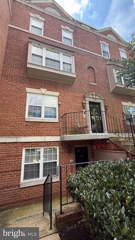 3808 Porter St NW #185, Washington, DC 20016