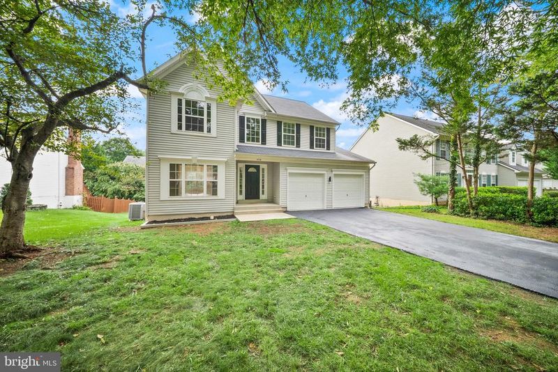 406 Georgetown Ct NE, Leesburg, VA 20176
