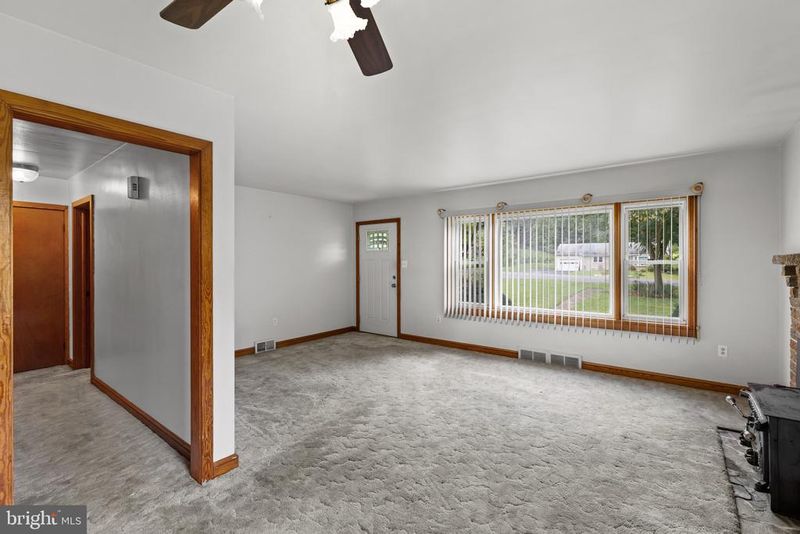 7229 Bowers Rd, Frederick, MD 21702