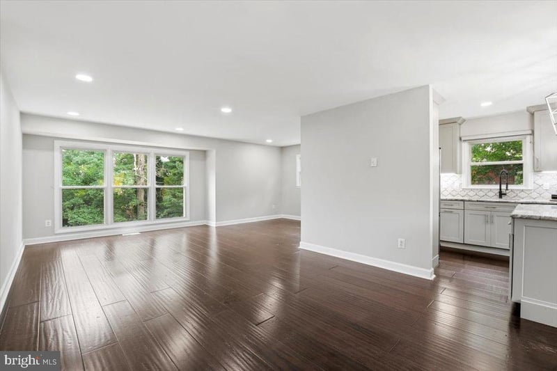 131 Casmar St SE, Vienna, VA 22180