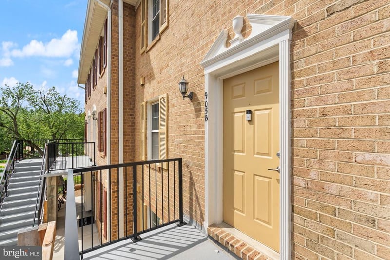 905 S Rolfe St #2, Arlington, VA 22204