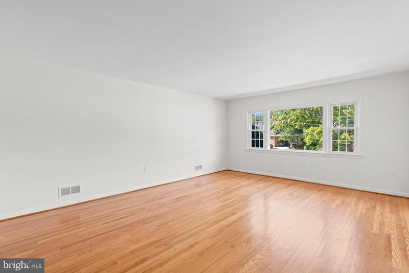 905 Winhall Way, Silver Spring, MD 20904