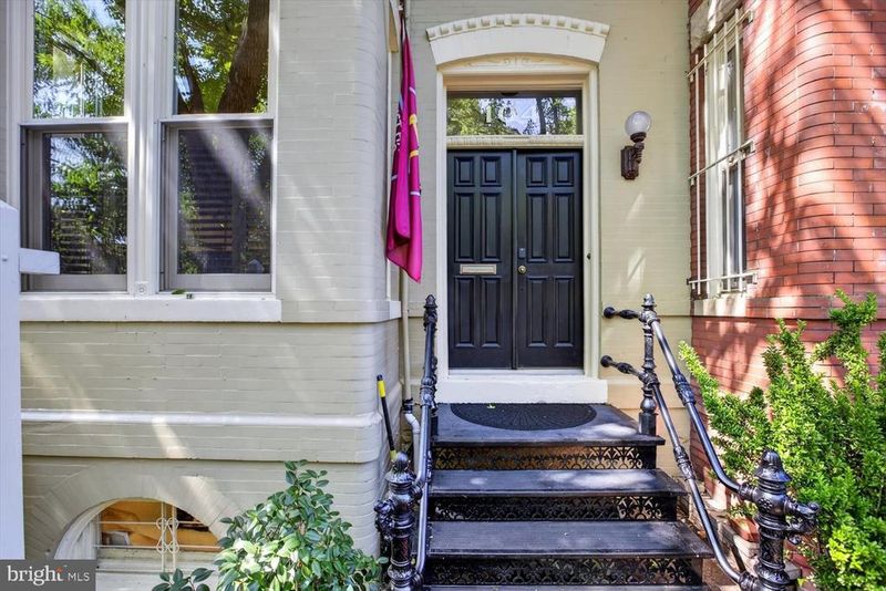 104 13th St NE, Washington, DC 20002