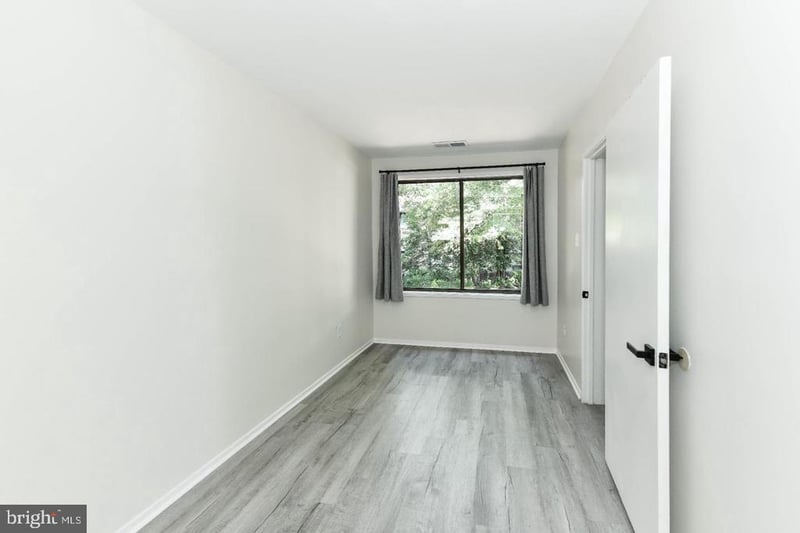 507 Florida Ave #103, Herndon, VA 20170