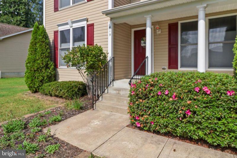 419 Latane Dr, Colonial Beach, VA 22443