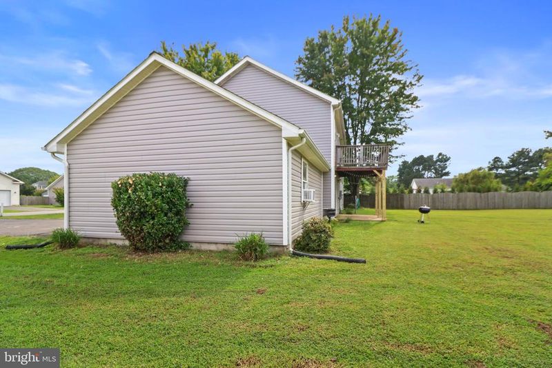 7262 Port St, Port Royal, VA 22535