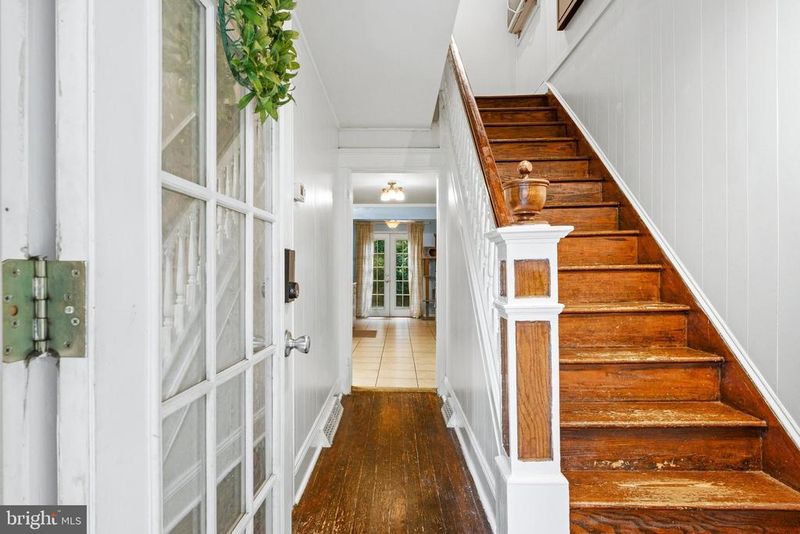 43 E C St, Brunswick, MD 21716
