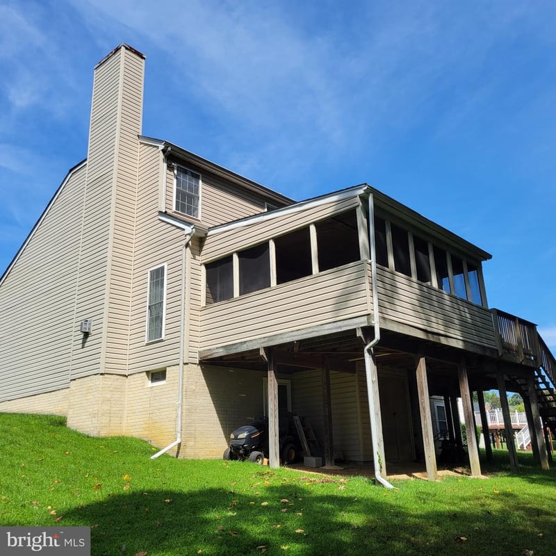 811 Lamoka Dr, Odenton, MD 21113
