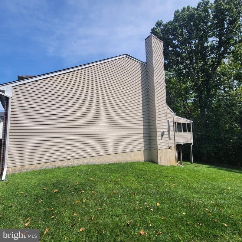 811 Lamoka Dr, Odenton, MD 21113