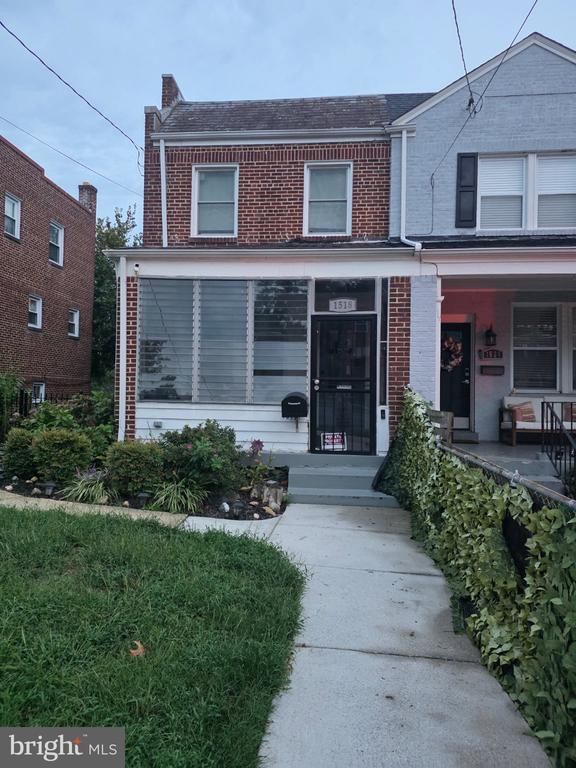 1518 Fort Davis Pl SE, Washington, DC 20020