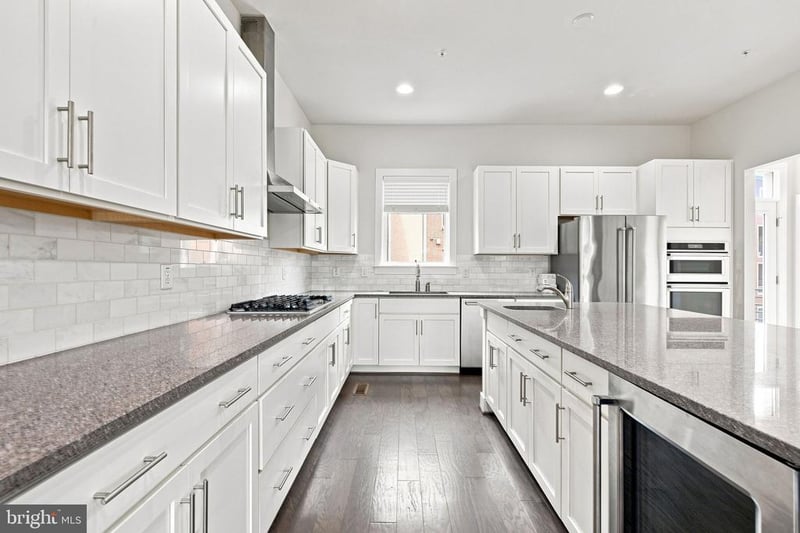 1820 Potomac Ave, Alexandria, VA 22301