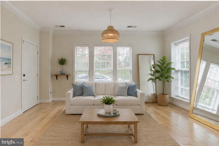 14501 Barkham Dr, Woodbridge, VA 22191