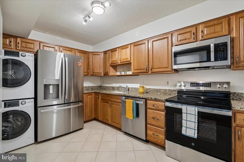 15115 Interlachen Dr #3-901, Silver Spring, MD 20906