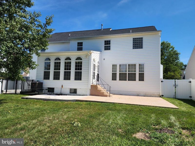 15303 Doveheart Ln, Bowie, MD 20721