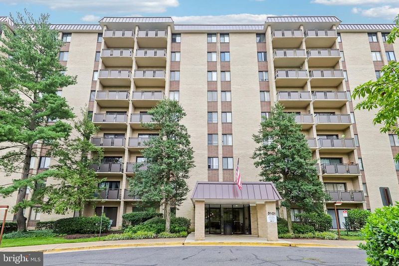3101 S Manchester St S #524, Falls Church, VA 22044