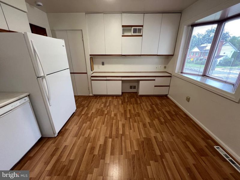 6411 E Halbert Rd, Bethesda, MD 20817