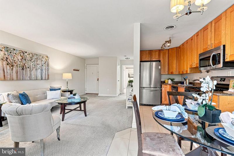 1565 N Colonial Ter #204-Z, Arlington, VA 22209