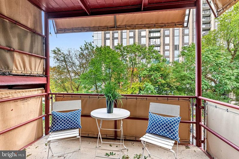 1565 N Colonial Ter #204-Z, Arlington, VA 22209