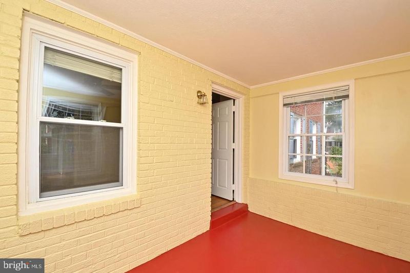 6102 N Kings Hw, Alexandria, VA 22303